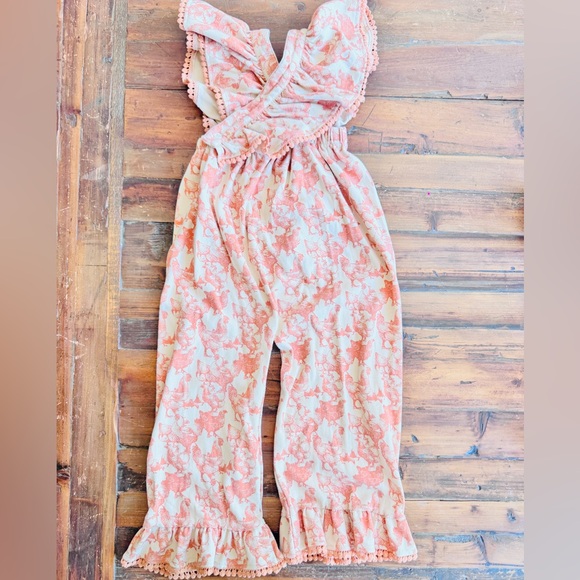 Adorable Ruffle Chicken Jumpsuit - Picture 5 of 7
